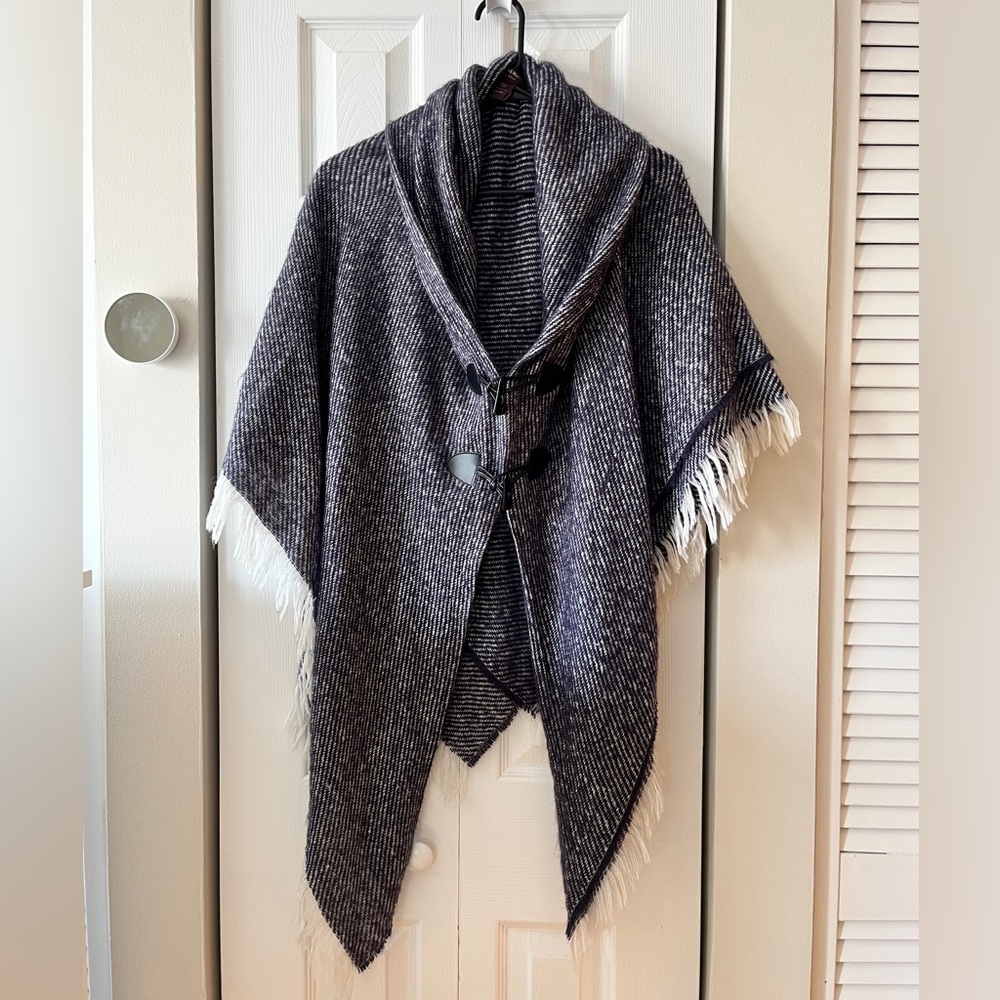 Johnston & Murphy Poncho